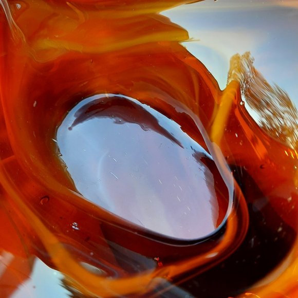 1960s Hand-Blown Sooner Glass Swan Vase - Picture 2 of 11